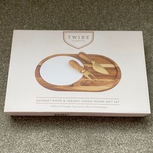Twine living company cheese board set
